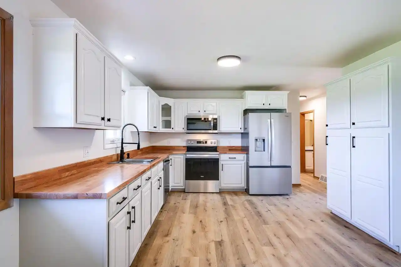 3rd image of 1008 Hwy 138, Stoughton, WI 53589 | MLS# 2028331