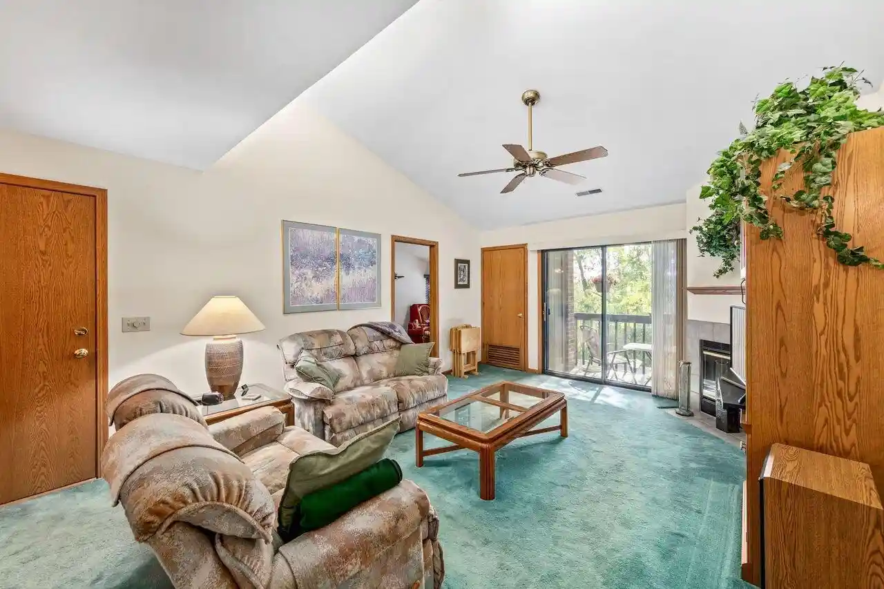 2nd image of 374 Park Hill Dr Dr #E, Pewaukee, WI 53072 | MLS# 1972177