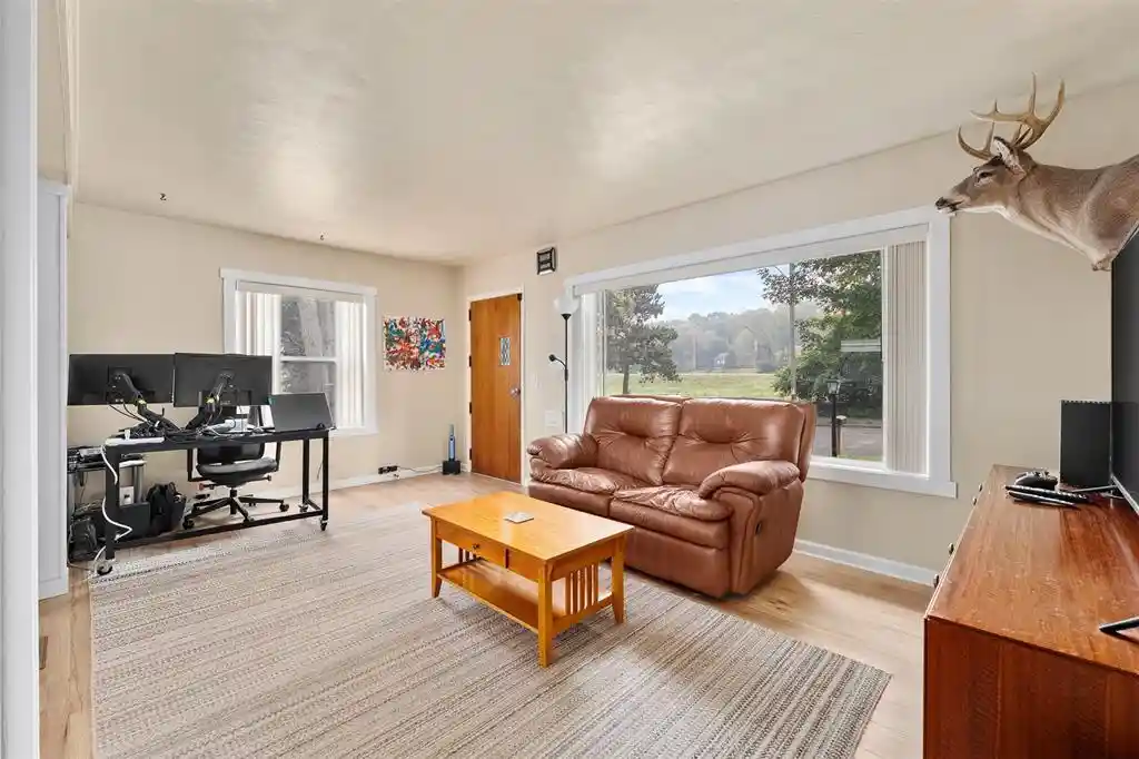 2nd image of 1124 Briggs Avenue Avenue, Eau Claire, WI 54703 | MLS# 1603344
