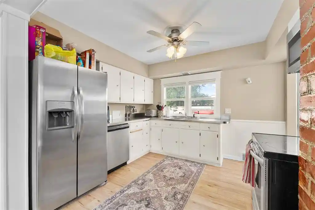 4th image of 1124 Briggs Avenue Avenue, Eau Claire, WI 54703 | MLS# 1603344
