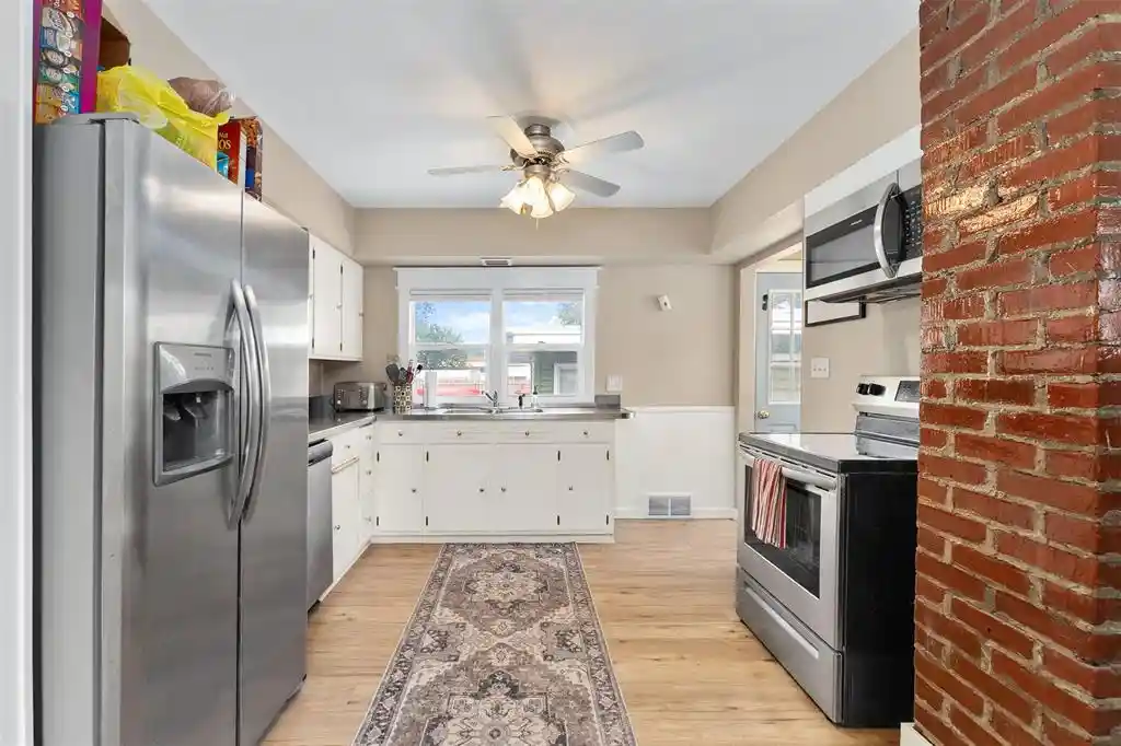 5th image of 1124 Briggs Avenue Avenue, Eau Claire, WI 54703 | MLS# 1603344