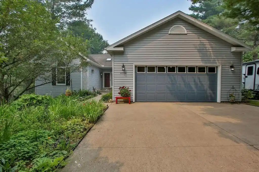 1st image of 4508 Hilltop Road Road, Wausau, WI 54403 | MLS# 22603354