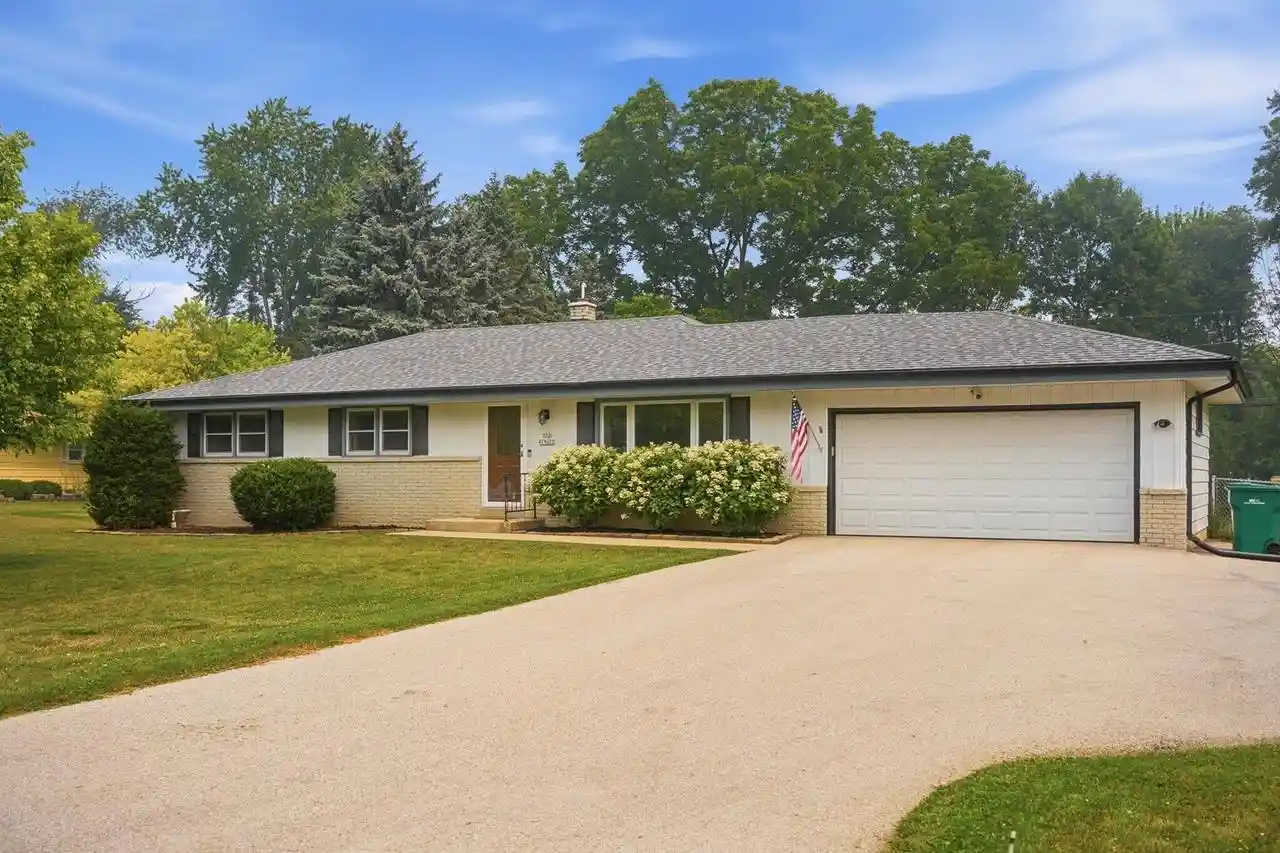 1st image of N52w15412 El Rio Dr Dr, Menomonee Falls, WI 53051 | MLS# 1972194