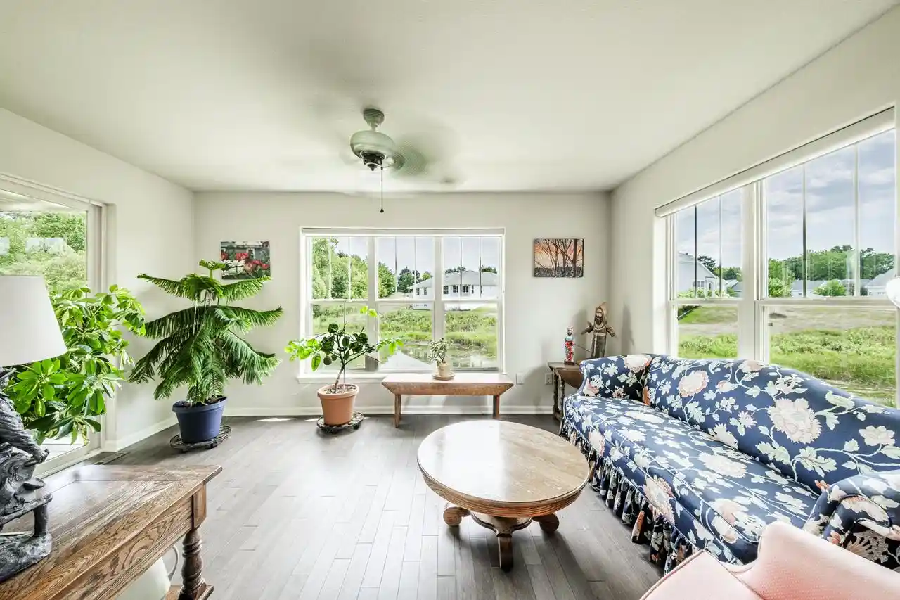 2nd image of N54w35199 Coastal Ave Ave, Oconomowoc, WI 53066