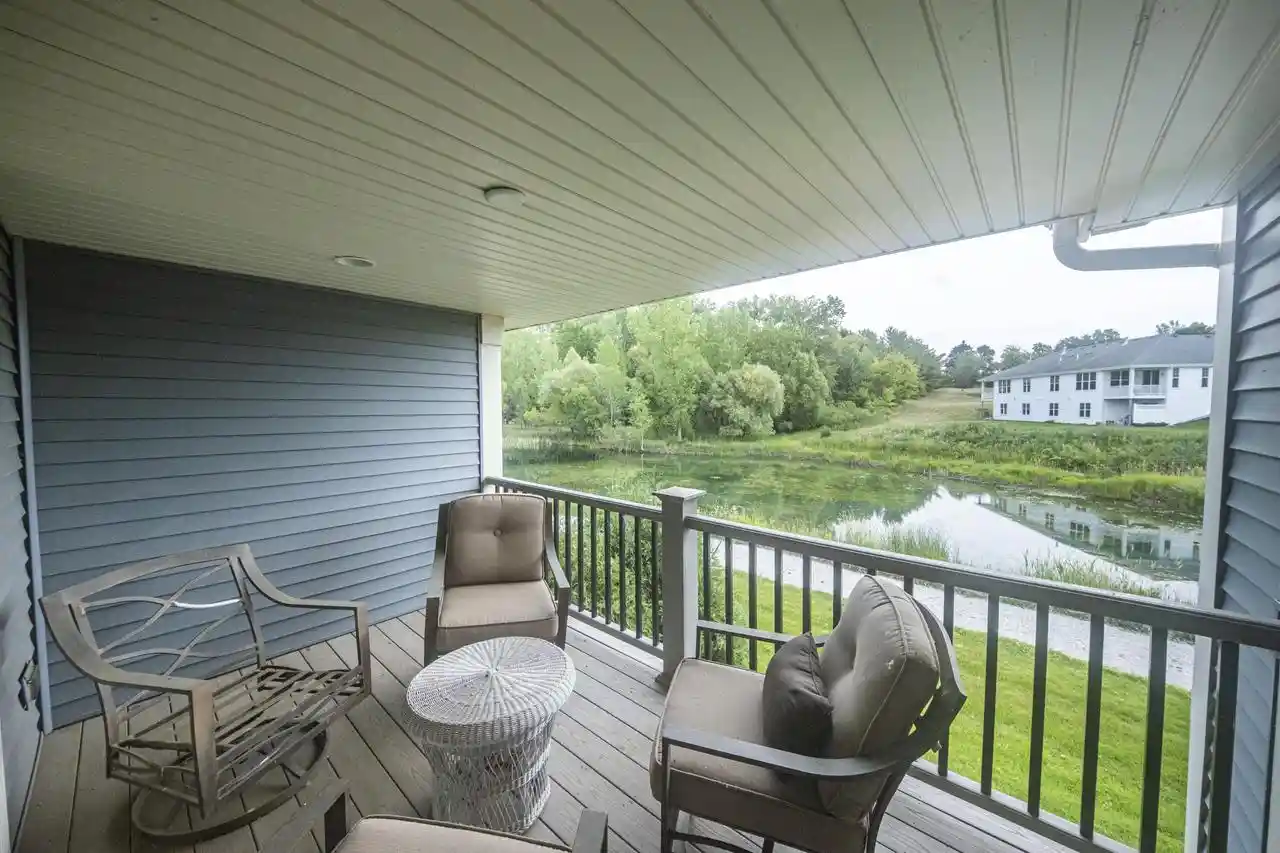36th image of N54w35199 Coastal Avenue Avenue #42-02, Oconomowoc, WI 53066 | MLS# 1972197