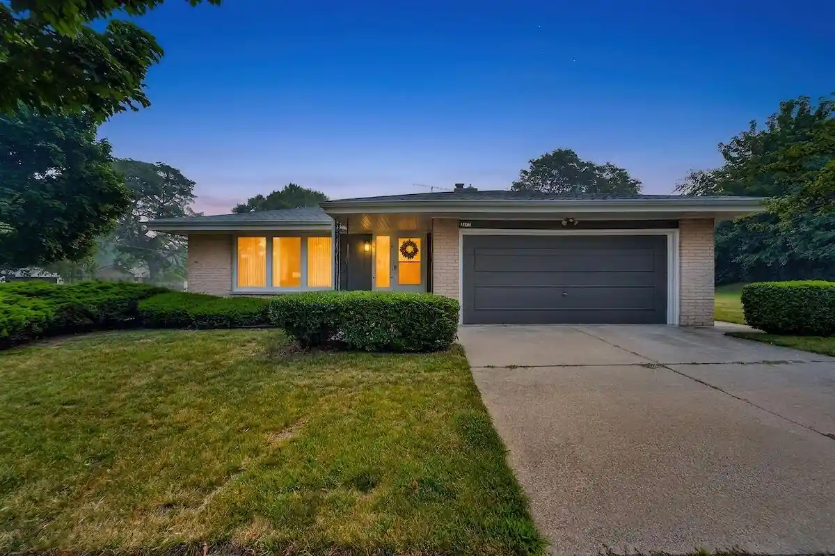 Photo 1 of Single family home for sale at 1217 Fariway Dr Dr, Racine, WI 53405 | MLS# 1972198 | Listing updated on 2026-09-07