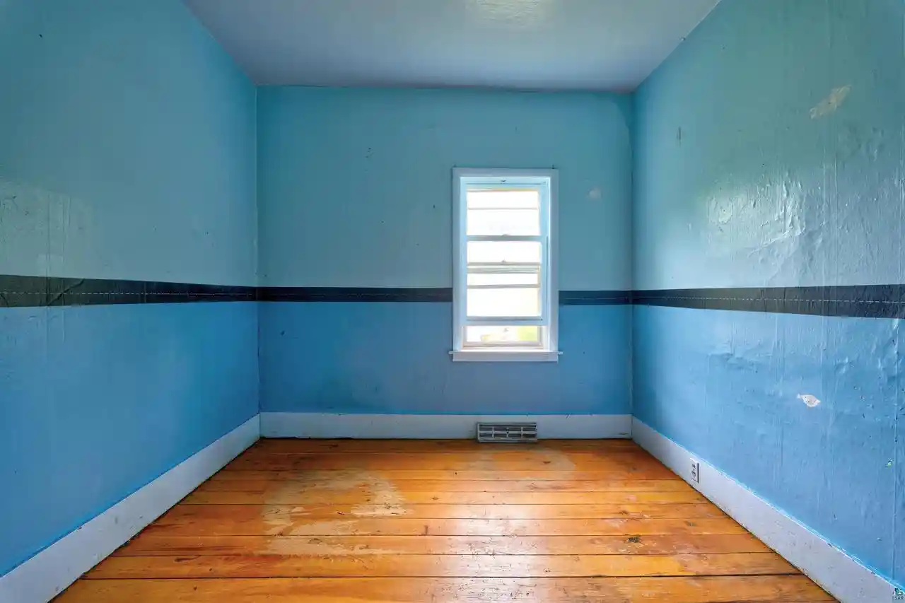 Photo 2 of Single family home for sale at 506 15th Ave W, Ashland, WI 54806 | MLS# 6126818 | Listing updated on 2026-09-10