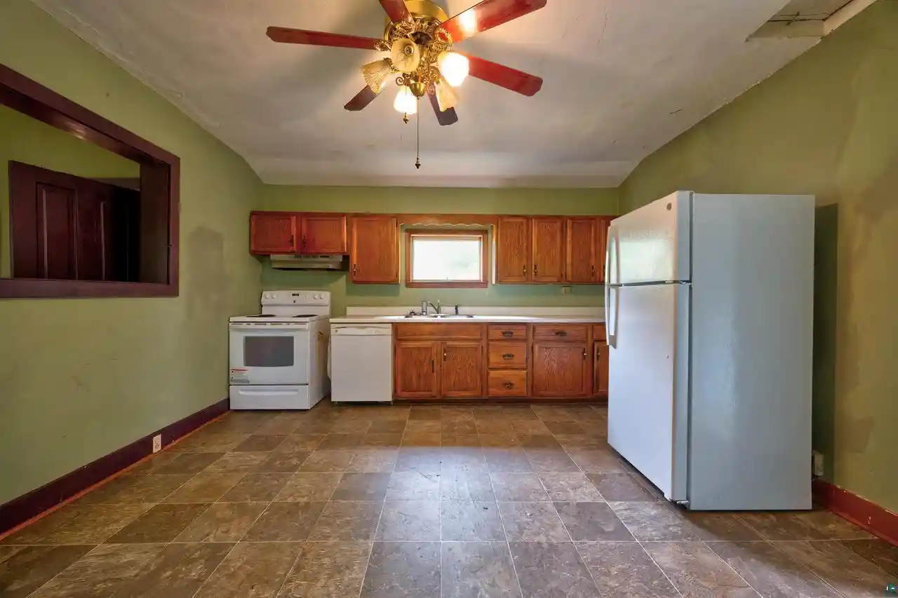 Photo 3 of Single family home for sale at 506 15Th Ave W, Ashland, WI 54806 | MLS# 6126818 | Listing updated on 2026-09-10