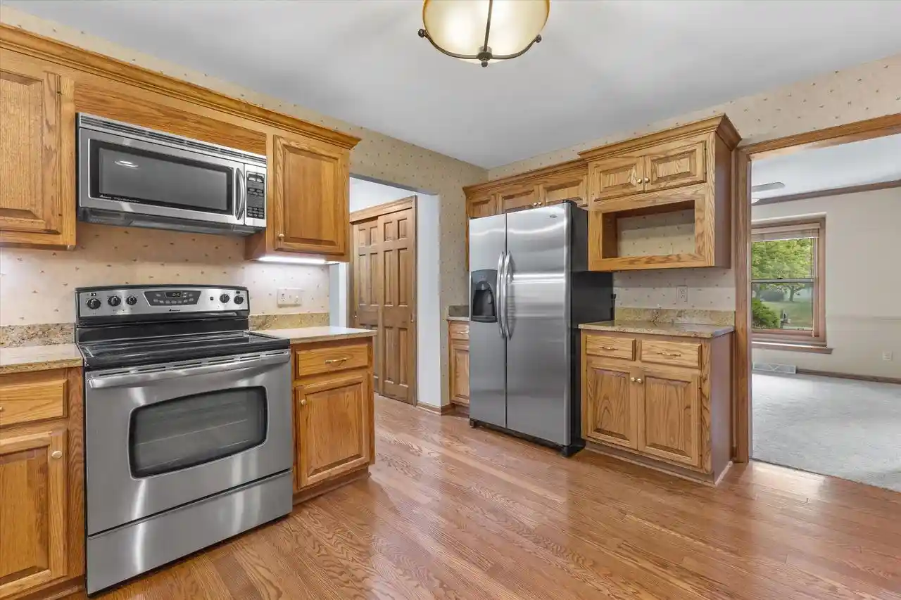 Photo 4 of Single family home for sale at 3819 Canada Goose Crossing Crossing, Racine, WI 53403 | MLS# 1972204 | Listing updated on 2026-08-21
