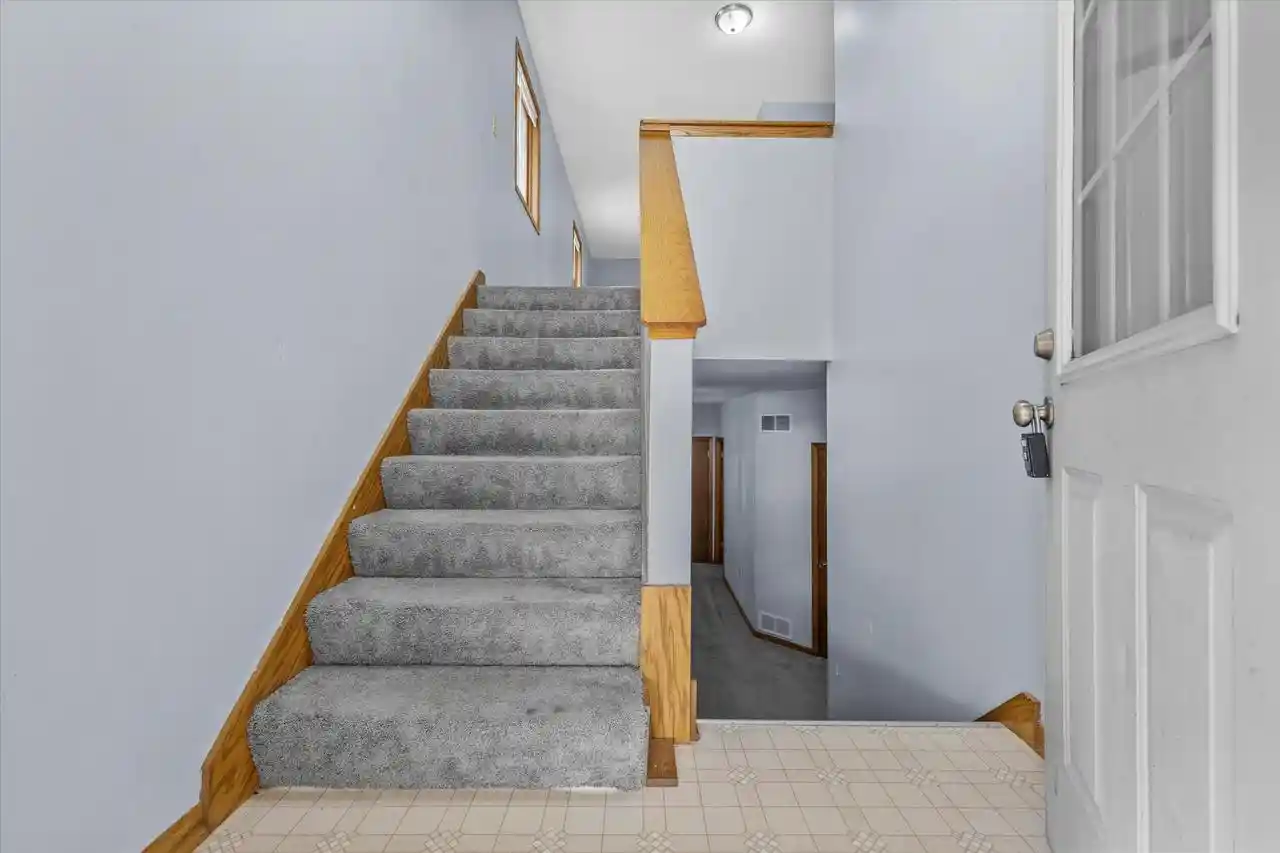 5th image of 3750 E Barnard Avenue Avenue, Cudahy, WI 53110 | MLS# 1972210