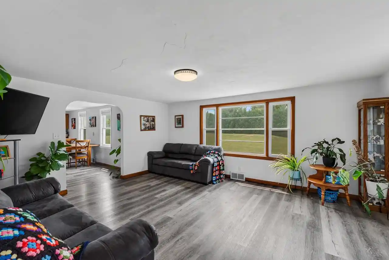4th image of 1041 Black Wolf Avenue Avenue, Oshkosh, WI 54902 | MLS# 50329353
