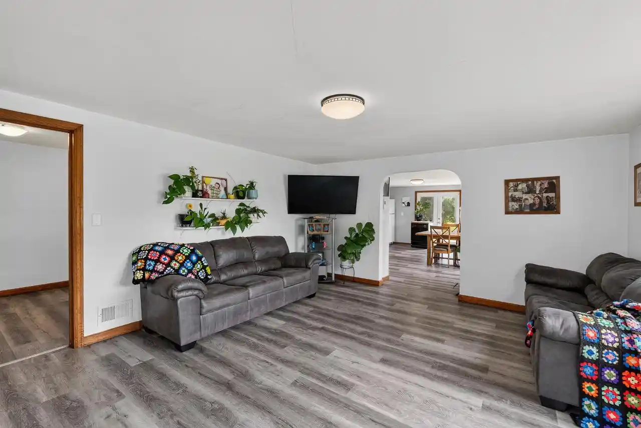 5th image of 1041 Black Wolf Avenue Avenue, Oshkosh, WI 54902 | MLS# 50329353