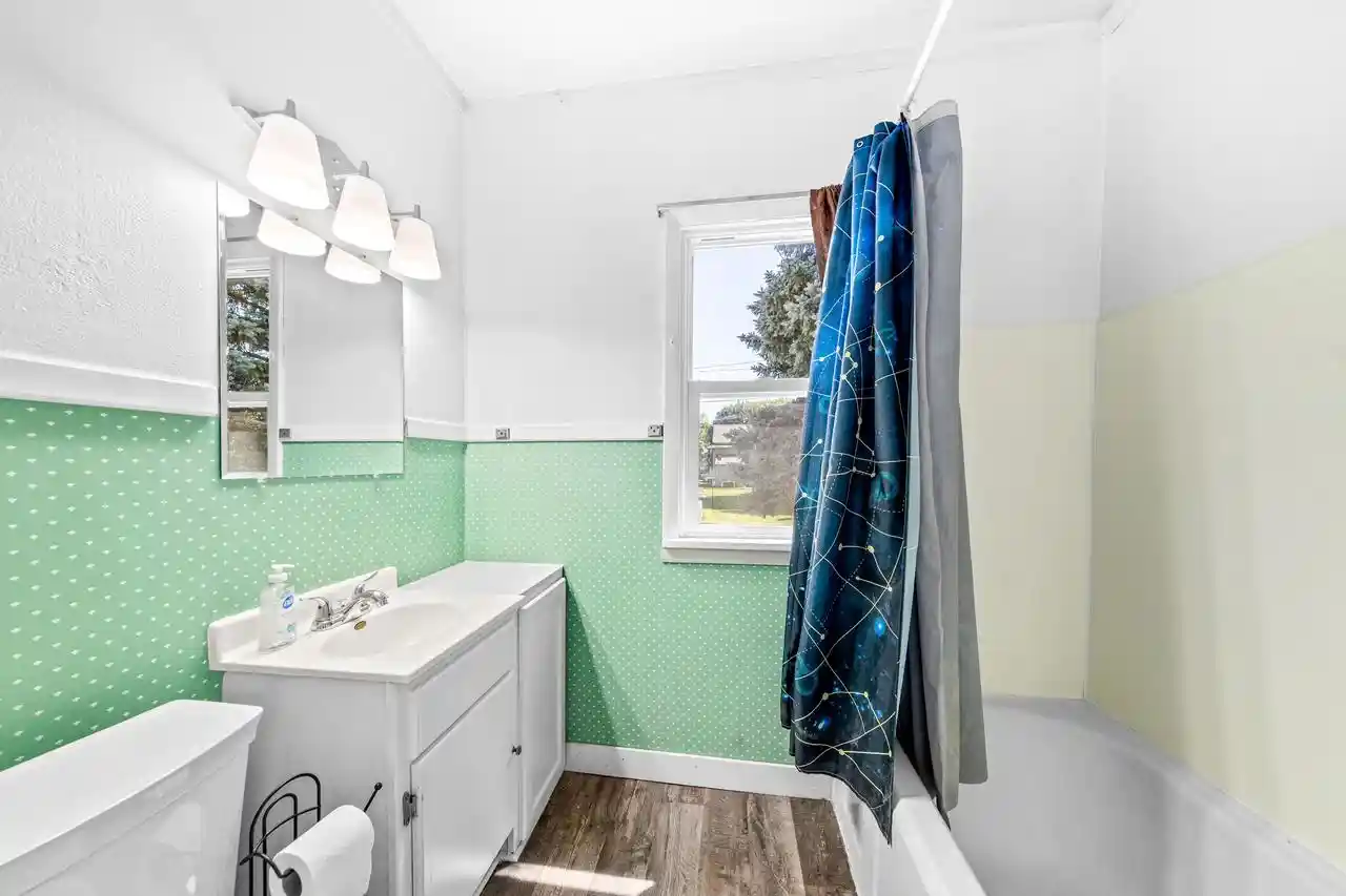 2nd image of 34 W Scott Street Street, Fond Du Lac, WI 54935 | MLS# 1972215