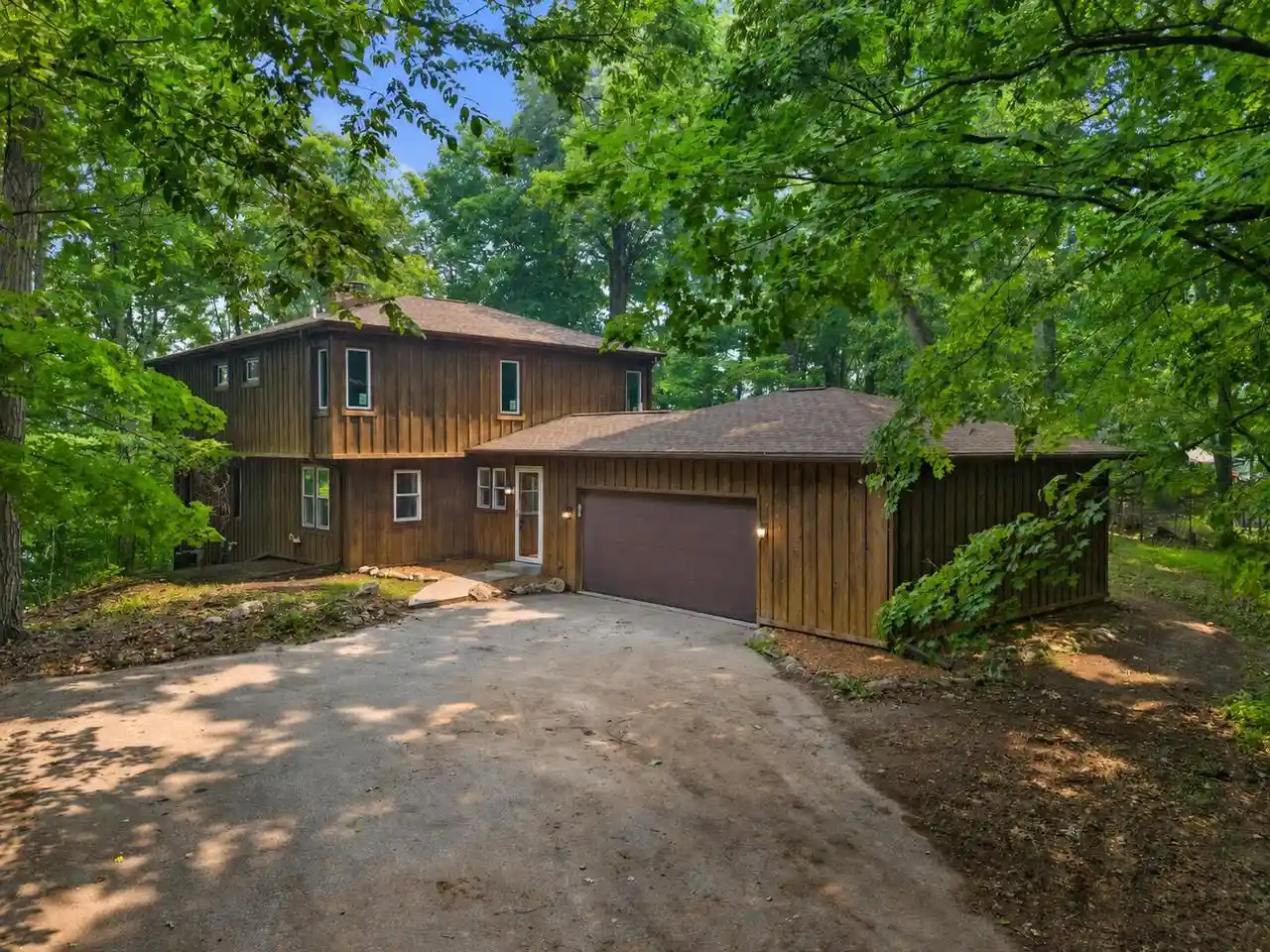 1st image of 5400 Bauers Dr Dr, West Bend, WI 53095 | MLS# 1972223
