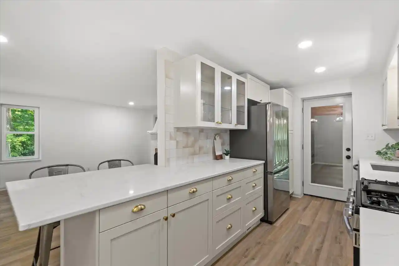 4th image of 5400 Bauers Dr Dr, West Bend, WI 53095 | MLS# 1972223