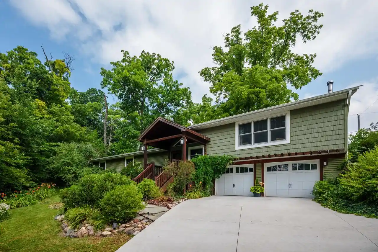 1st image of 24320 77th Street Street, Salem, WI 53168 | MLS# 1972244