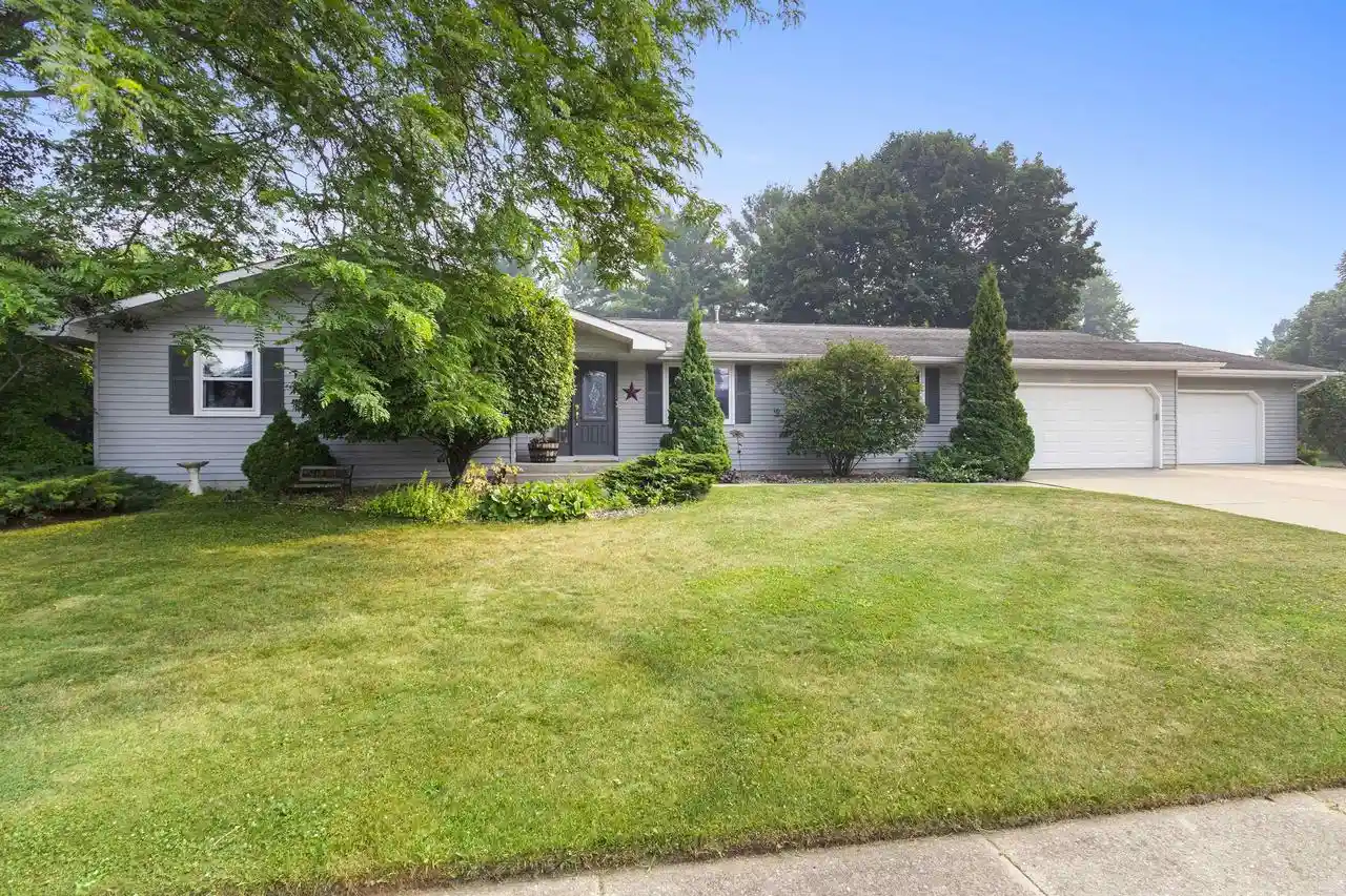 1st image of 212 Madison Street Street, Oconto, WI 54153 | MLS# 50329358