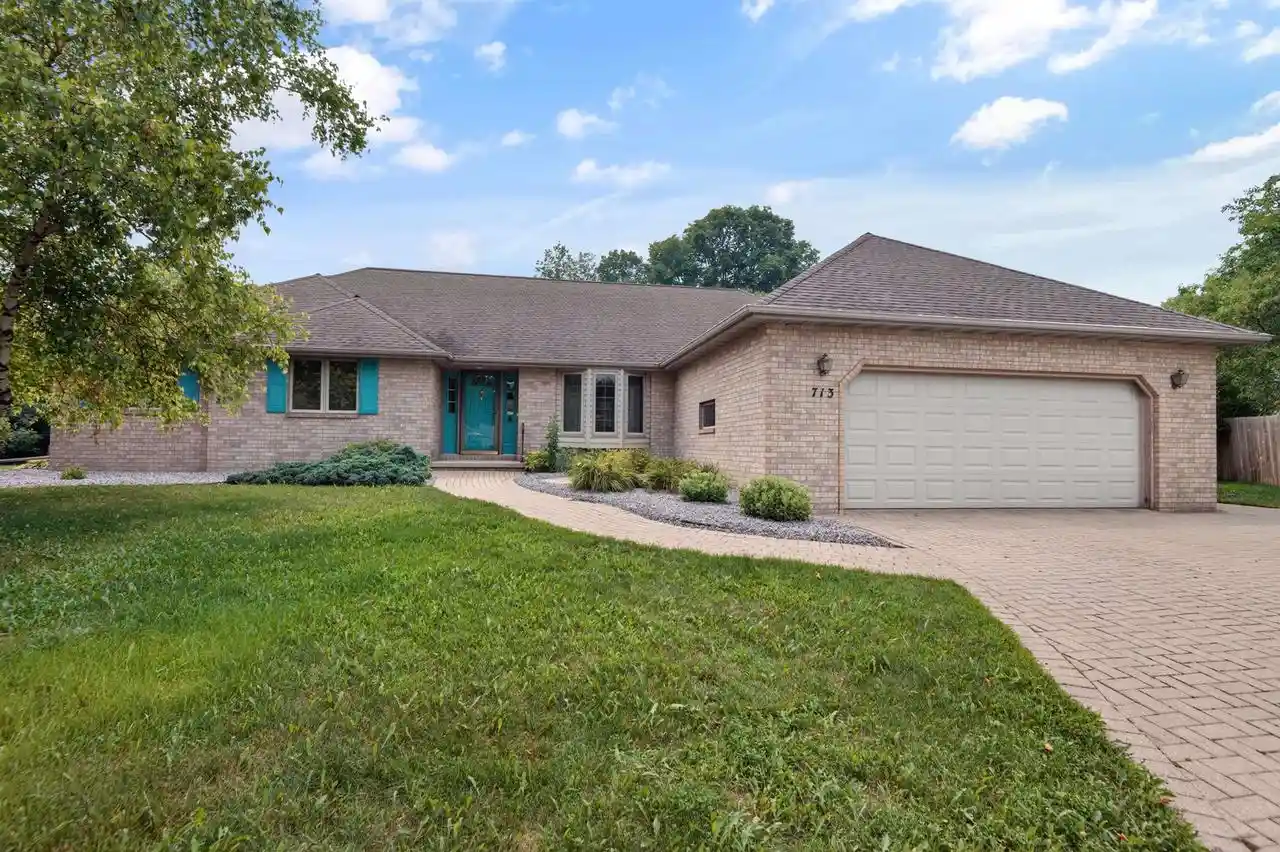 1st image of 713 Canberry Court Court, De Pere, WI 54115 | MLS# 50329371