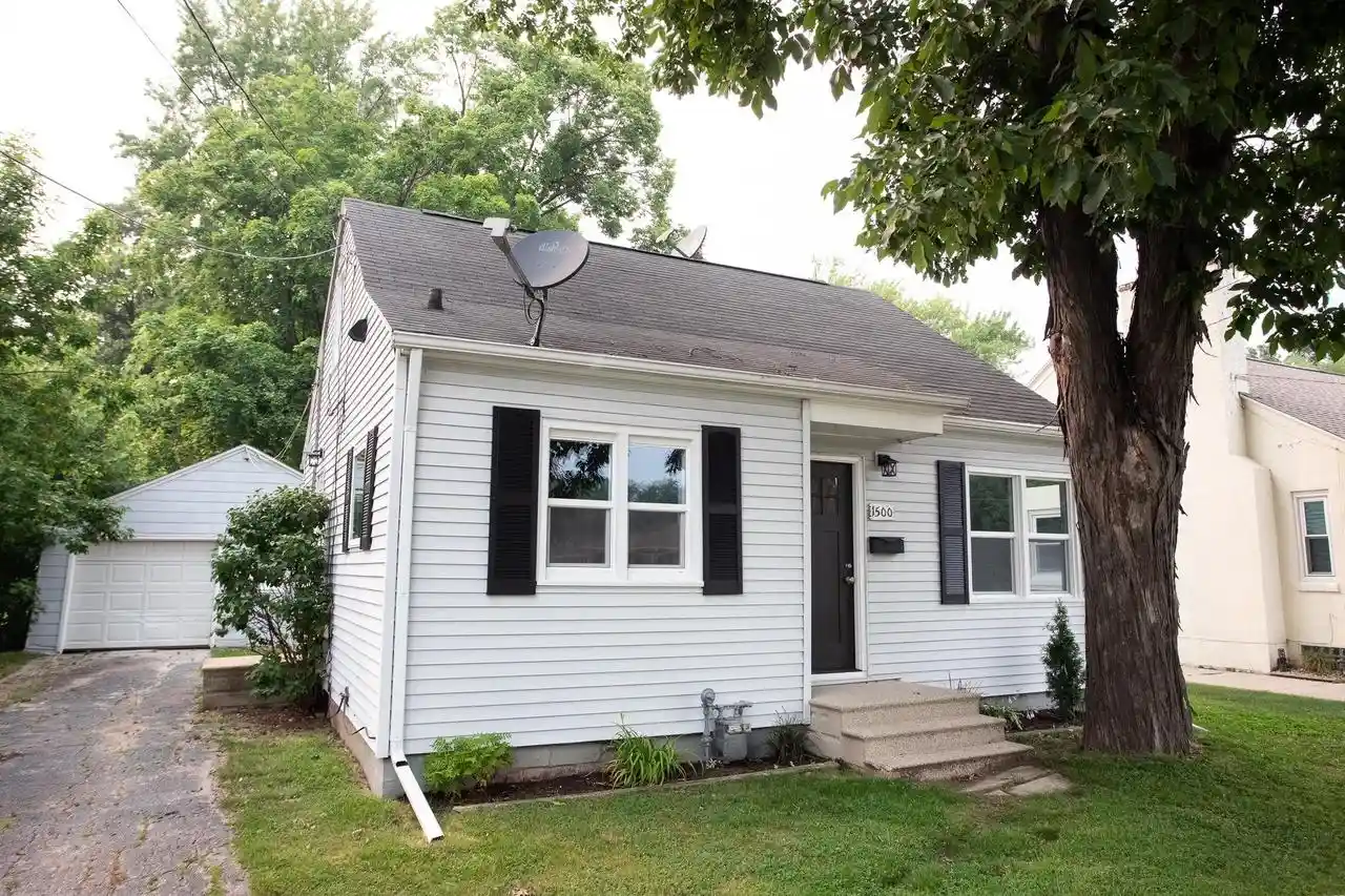 Photo 1 of Single family home for sale at 1500 14th Avenue Avenue, Green Bay, WI 54304 | MLS# 50329306 | Listing updated on 2026-08-27
