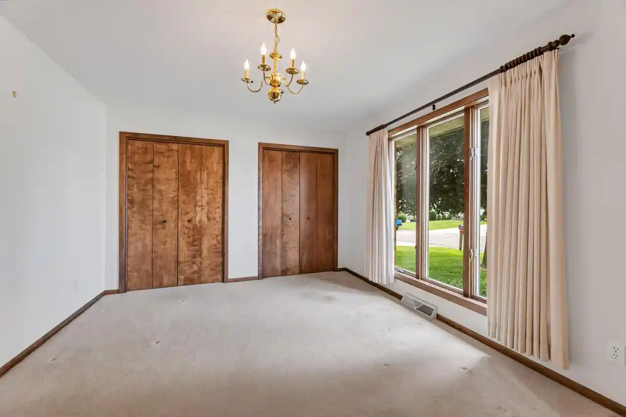 4th image of 104 5Th Avenue Nw Avenue Nw, Spring Grove, MN 55974 | MLS# 1972259