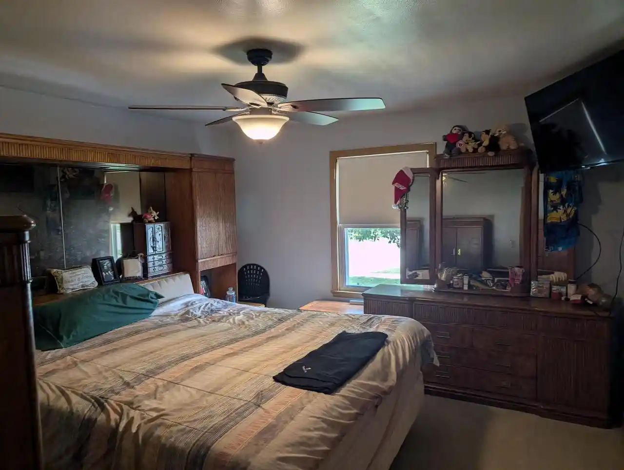 2nd image of 415 W 19th Avenue Avenue, Oshkosh, WI 54902 | MLS# 50329372