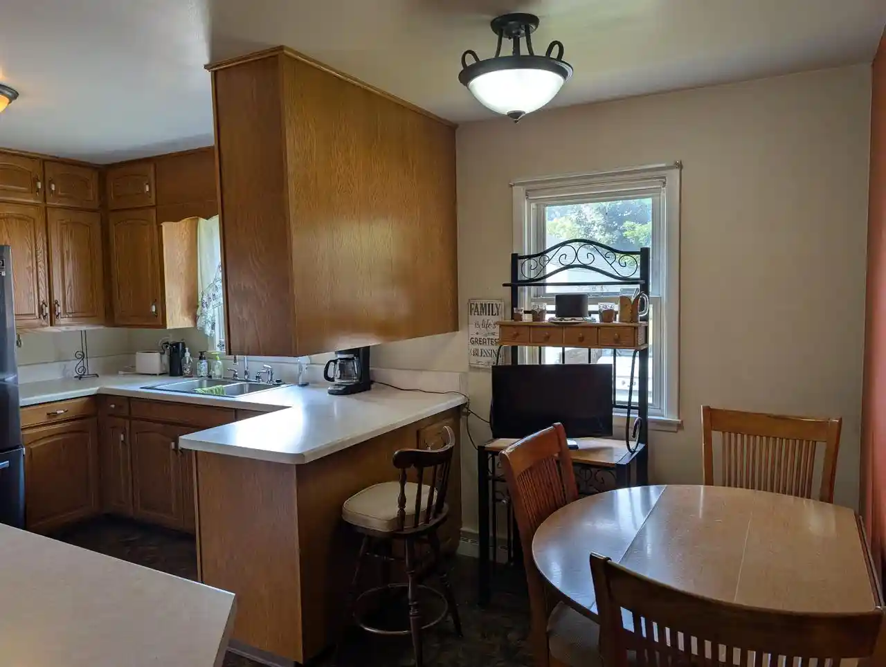 4th image of 415 W 19Th Avenue Avenue, Oshkosh, WI 54902 | MLS# 50329372