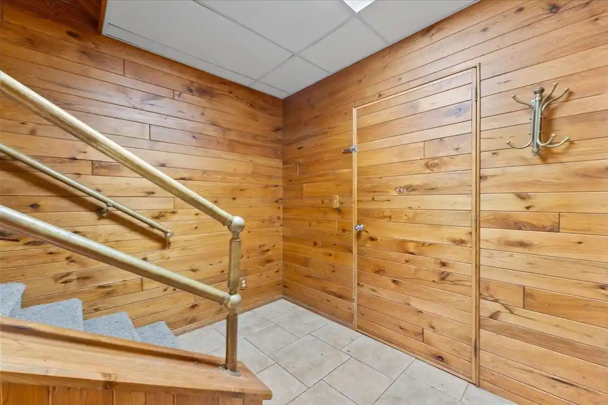 Photo 4 of Single family home for sale at 2596 Deckner Avenue Avenue, Green Bay, WI 54302 | MLS# 50329314 | Listing updated on 2026-08-26