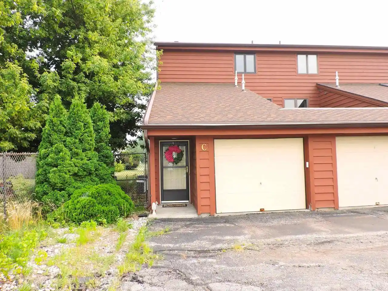 Photo 1 of Condo for sale at 2206 Meadowbrook Court Court #C, Oshkosh, WI 54904 | MLS# 50329319 | Listing updated on 2026-09-23