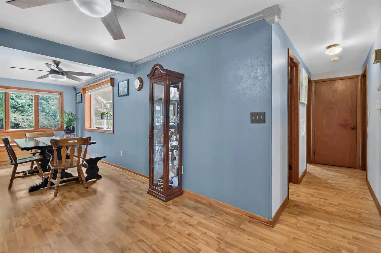 Photo 2 of Single family home for sale at 511 S Superior Road Road, Green Bay, WI 54311 | MLS# 50329379 | Listing updated on 2026-08-13