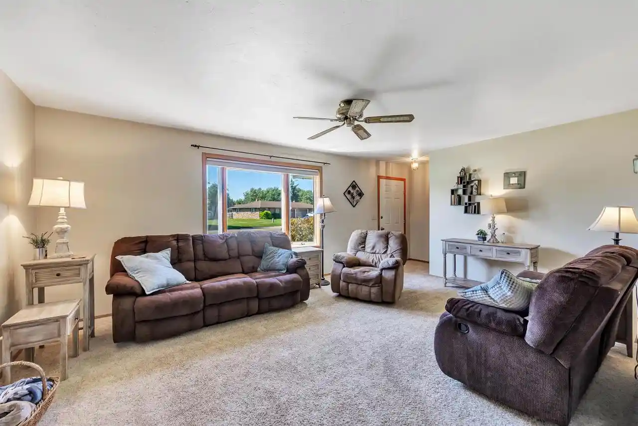 Homes for sale in Howard, WI | 1090 Melody Dr Dr, Howard, WI 54303 | MLS# 50329383