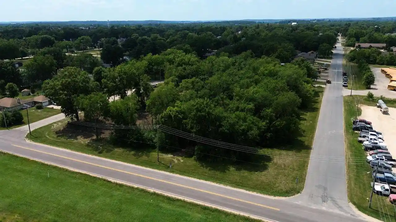 3rd image of 16 Ac E 9Th Avenue Avenue, Brodhead, WI 53520 | MLS# 2028374