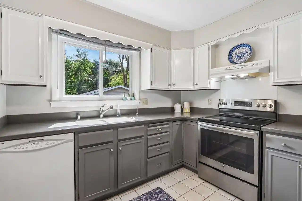 5th image of 5509 Dahlen Dr Dr, Madison, WI 53705 | MLS# 2028386