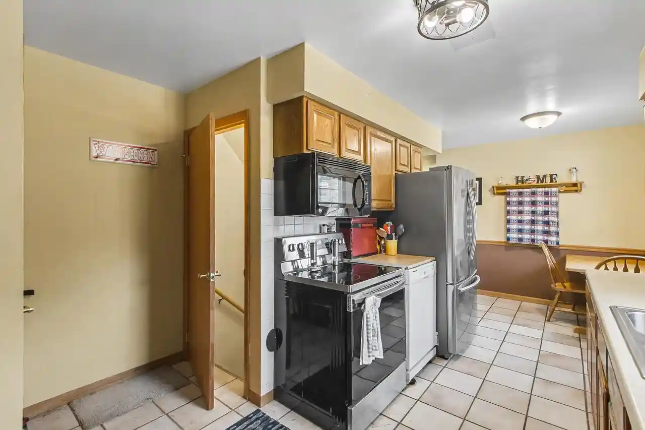 Photo 3 of Single family home for sale at N7619 Carimaunee Dr Dr, Portage, WI 53901 | MLS# 2028388 | Listing updated on 2026-09-09