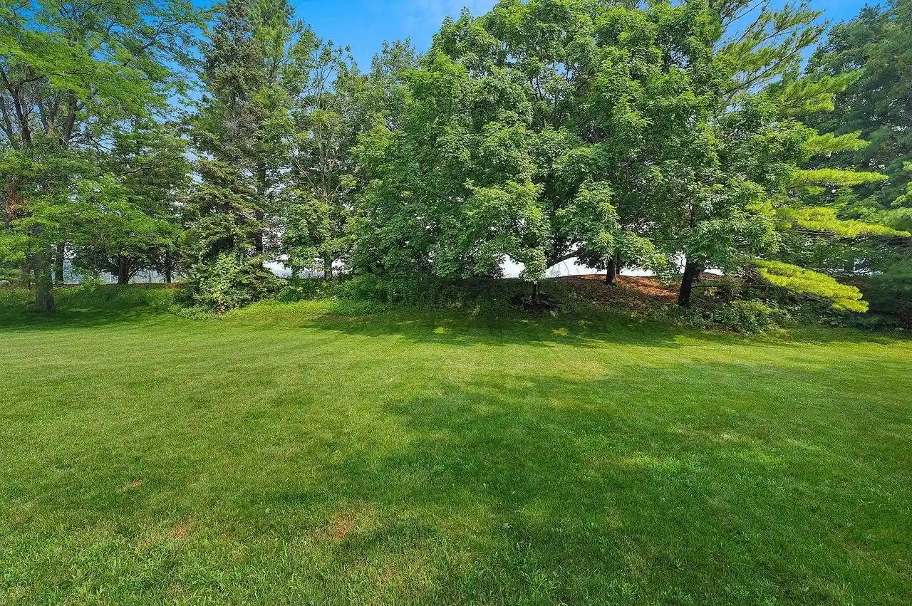 Homes for sale in Suamico, WI | 1111 Huntington Way Way, Suamico, WI 54173 | MLS# 50329394