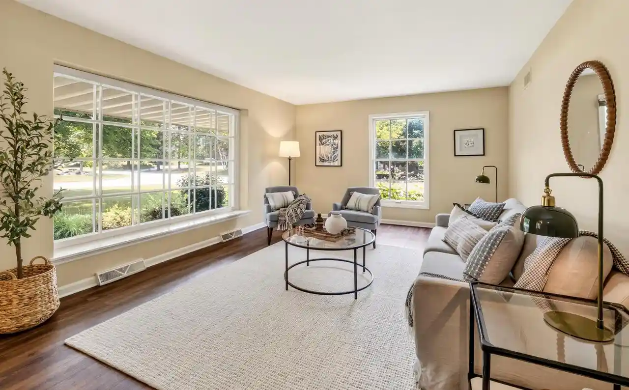 2nd image of 18720 Abbey Lane Lane, Brookfield, WI 53045 | MLS# 1972315