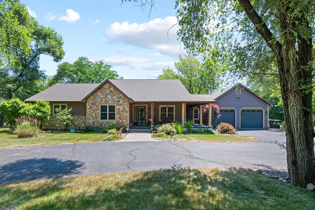 Photo 1 of Single family home for sale at N8076 Kadad Lane Lane, East Troy, WI 53120 | MLS# 1972321 | Listing updated on 2026-08-31