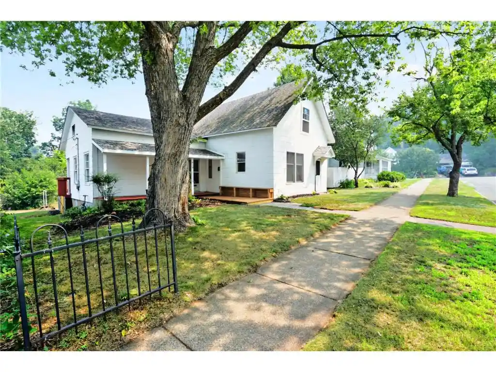 1st image of 619 Locust Street Street, Hudson, WI 54016 | MLS# 7111647