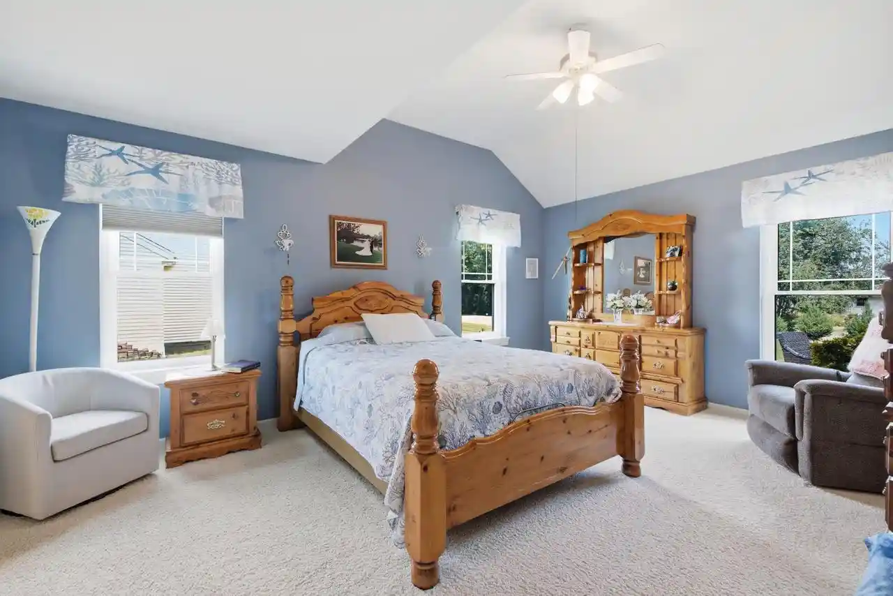 3rd image of 1000 Parkton Dr Dr, Waukesha, WI 53189 | MLS# 1972359