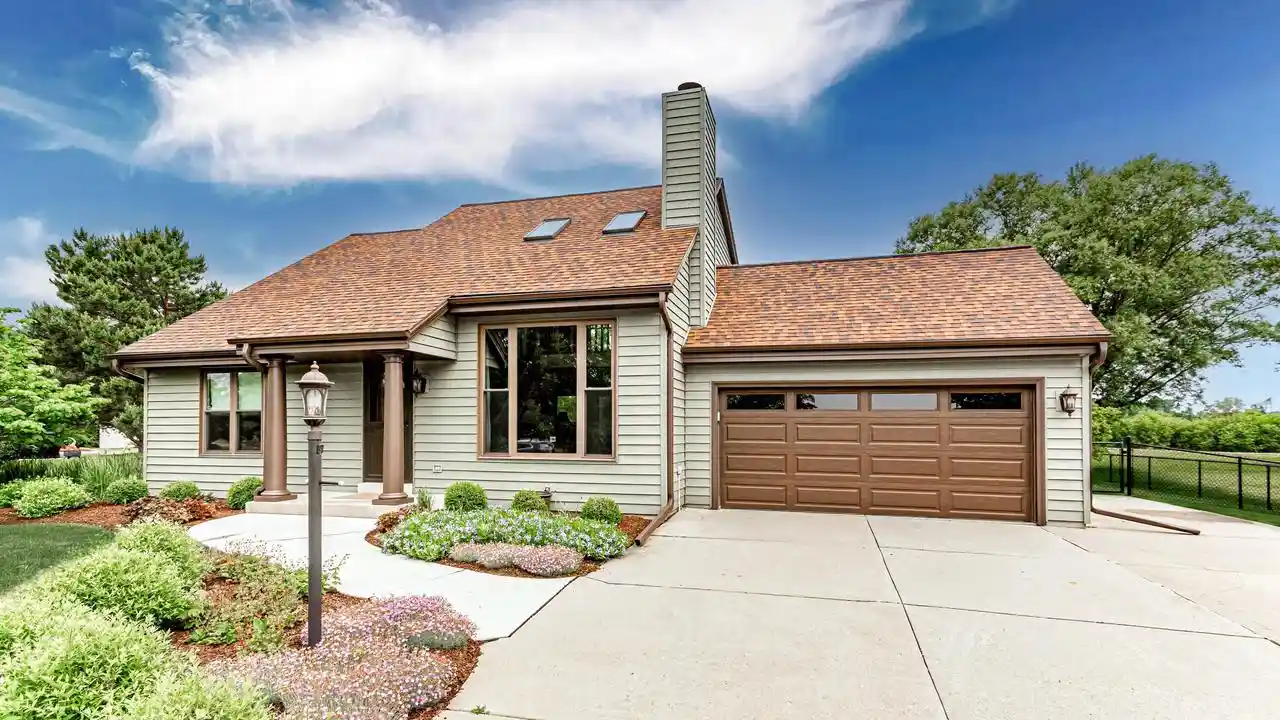 1st image of 28720 Sunflower Lane Lane, Waterford, WI 53185 | MLS# 1972362