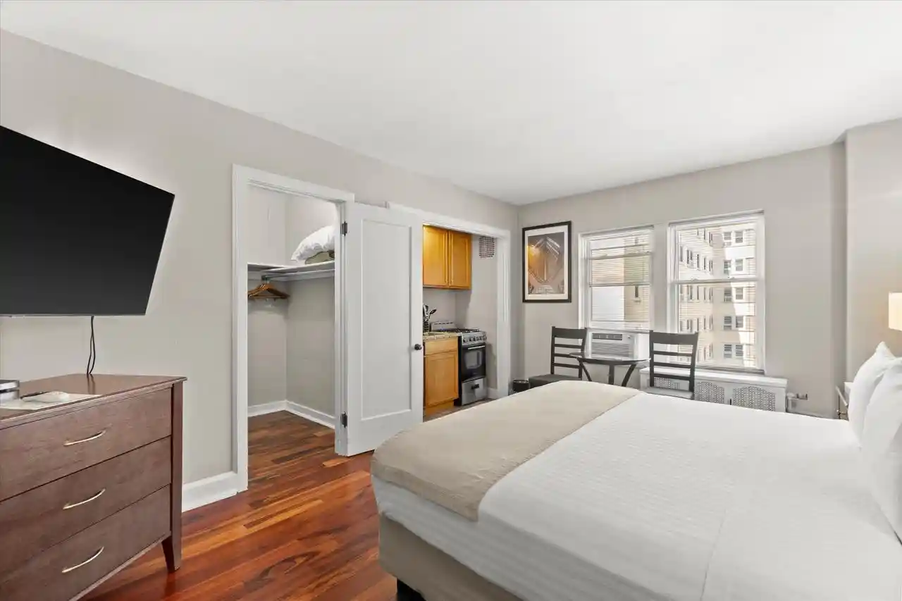 3rd image of 1028 E Juneau Avenue Avenue #418, Milwaukee, WI 53202 | MLS# 1972364
