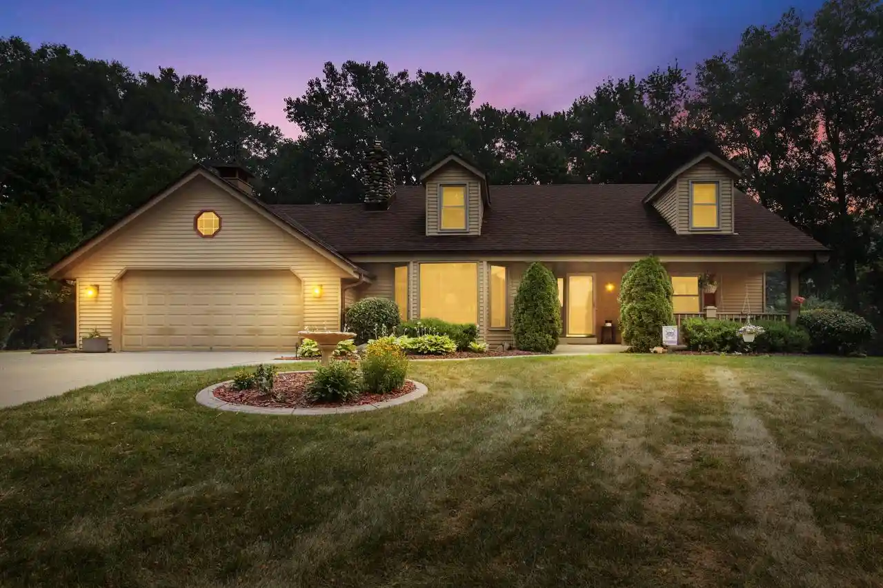 Photo 1 of Single family home for sale at N22w22227 Meadowood Court Court, Waukesha, WI 53186 | MLS# 1972366 | Listing updated on 2026-08-11