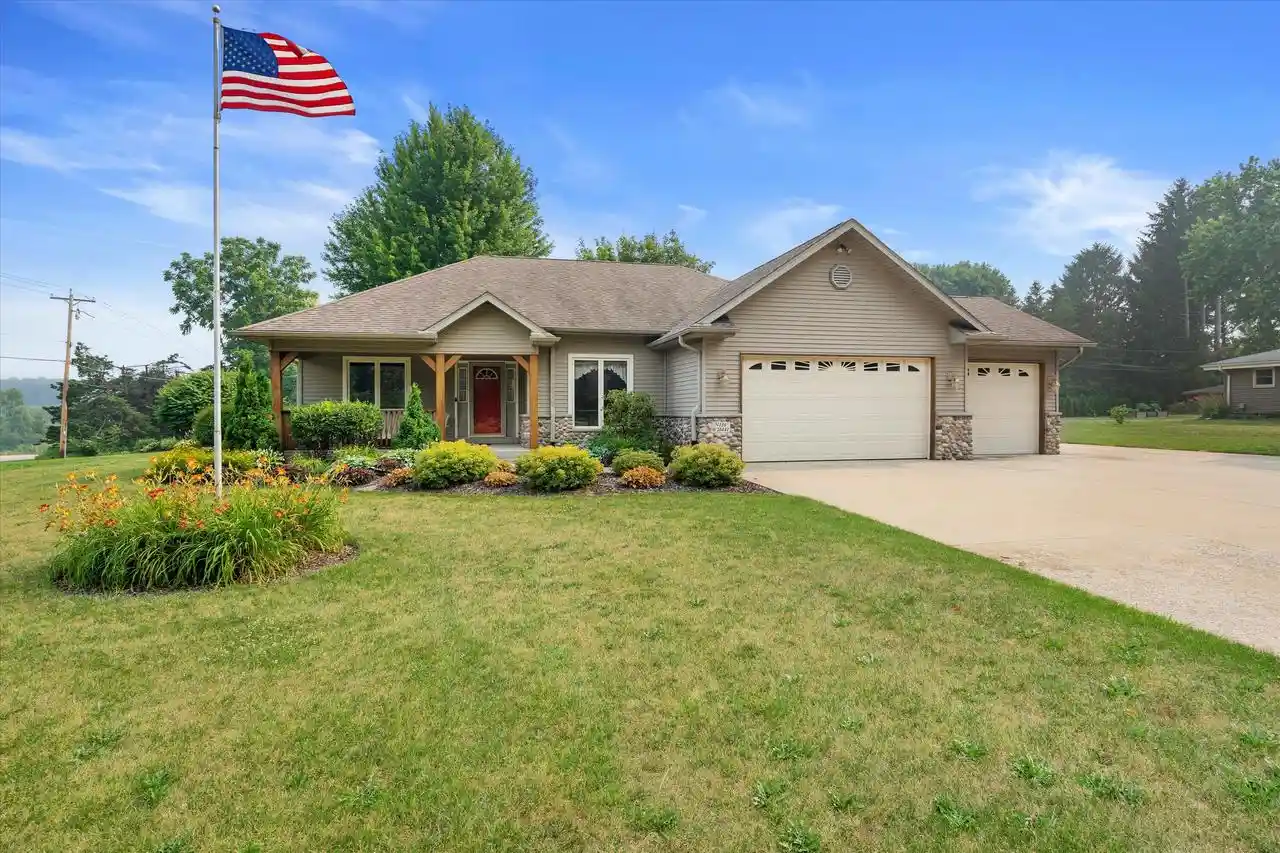 1st image of N136w20441 Bonniwell Road Road, Richfield, WI 53076 | MLS# 1972365