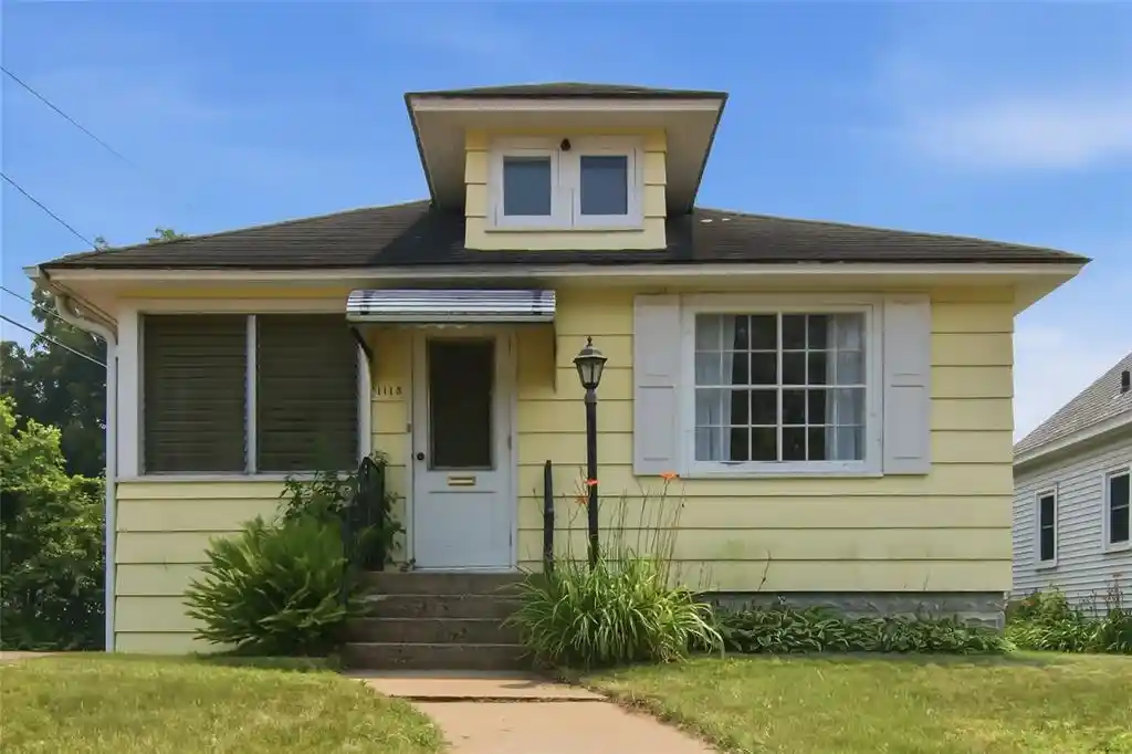 1st image of 1113 Belmont Avenue Avenue, Eau Claire, WI 54701 | MLS# 1603312