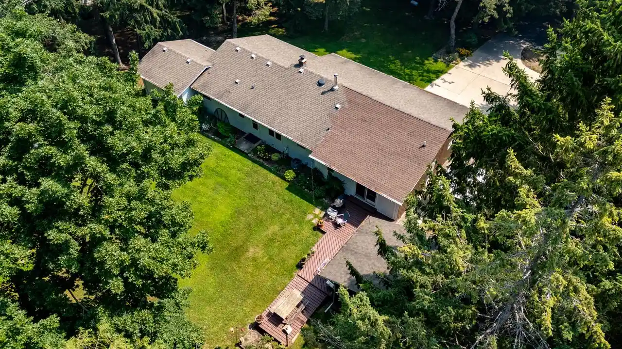 Photo 3 of Single family home for sale at 6775 Glacier Dr Dr, West Bend, WI 53090 | MLS# 1972377 | Listing updated on 2026-09-04
