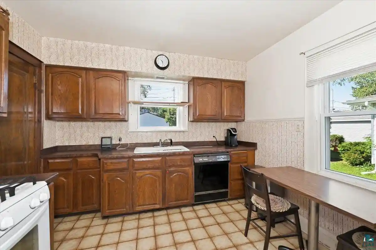 4th image of 816 N 19Th St St, Superior, WI 54880 | MLS# 6126840