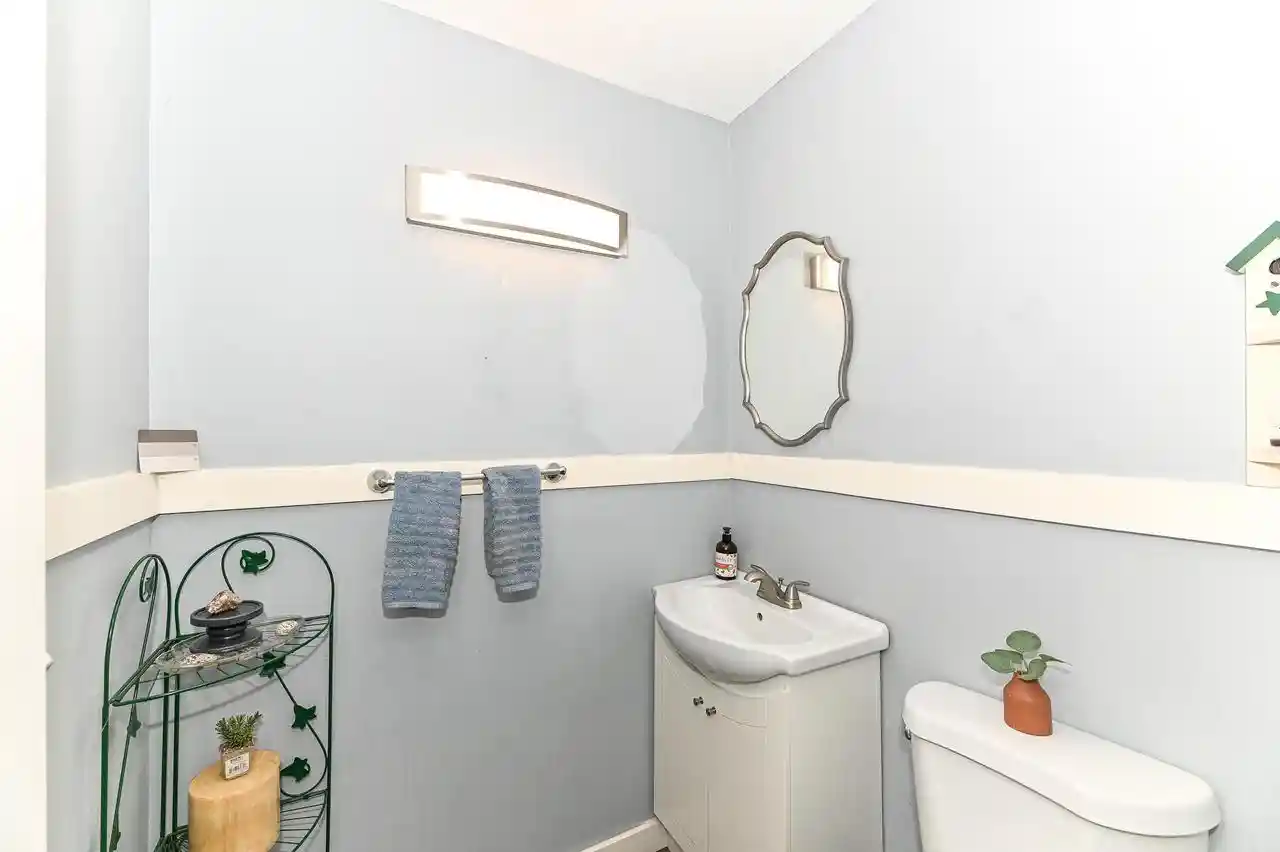 Listing Photo 4 - Condo for sale in building located at 9028 N 70Th St St, Milwaukee, WI 53223 - Unit #5