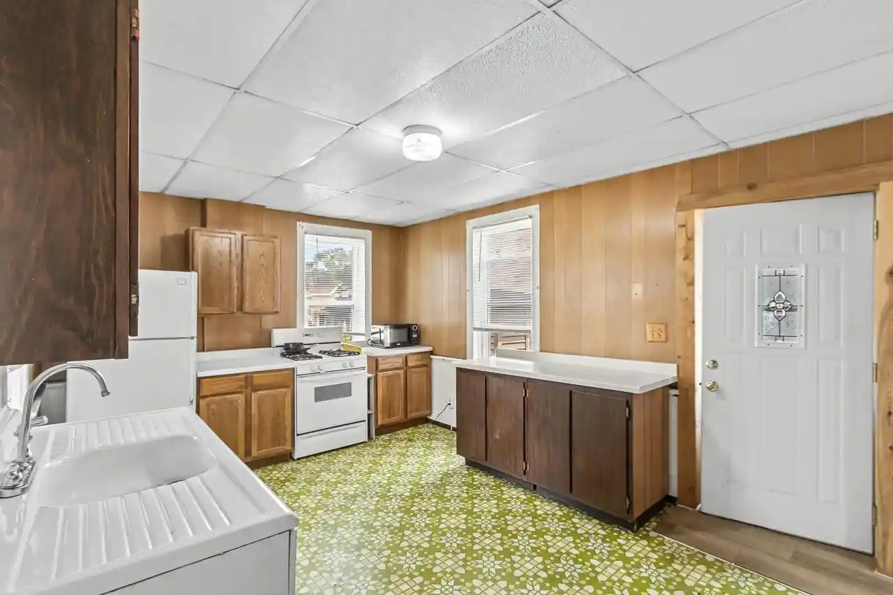 2nd image of 429 W Carroll Street Street, Portage, WI 53901 | MLS# 2028426