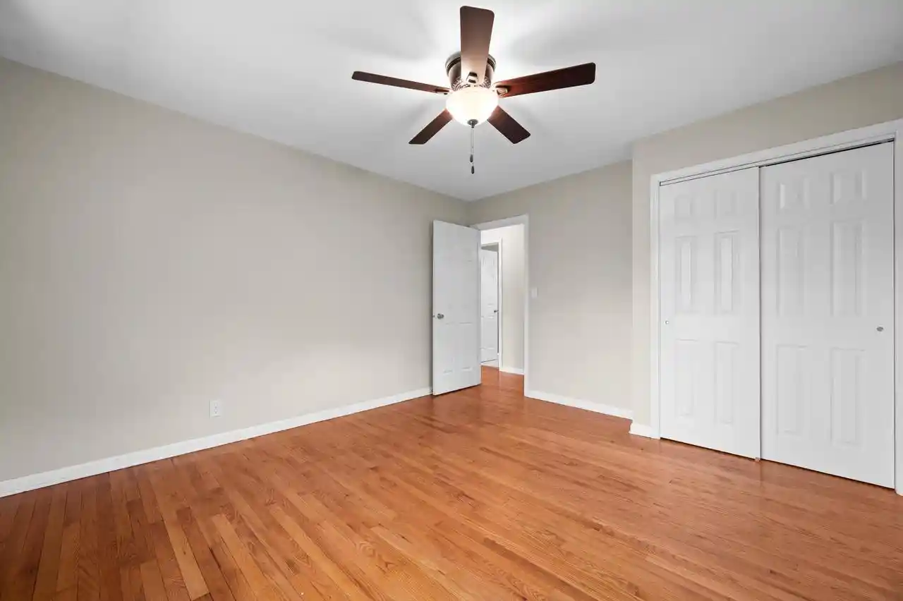 5th image of W126N7009 Highland Dr Dr, Menomonee Falls, WI 53051 | MLS# 1972406