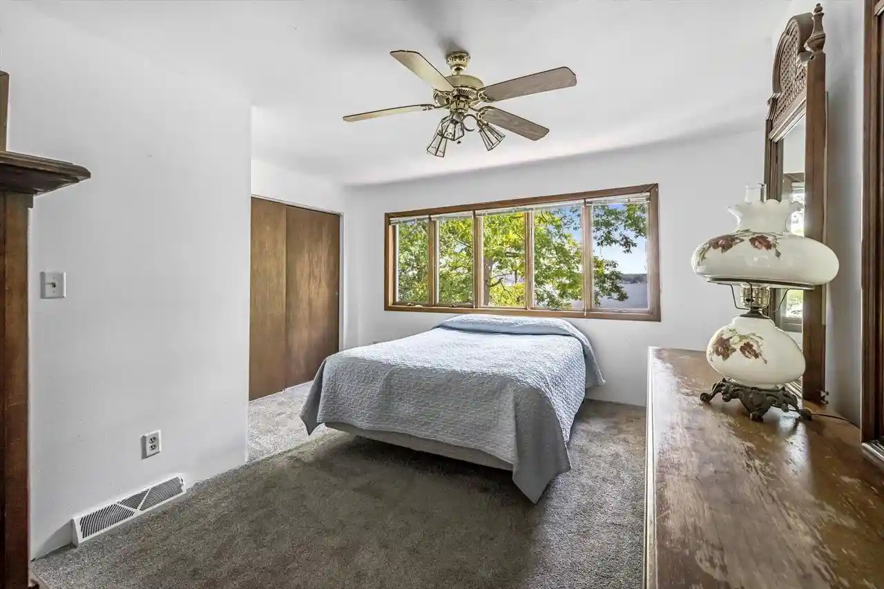 15th image of N37w26687 Kopmeier Dr Dr, Pewaukee, WI 53072 | MLS# 1972437
