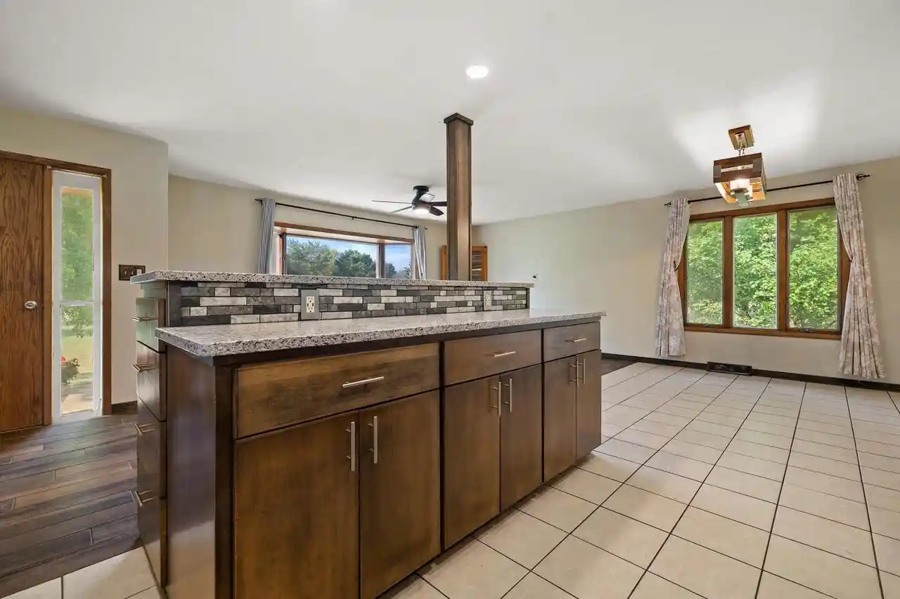 5th image of S76W31156 Century Dr Dr, Mukwonago, WI 53149 | MLS# 1972442